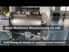 Mélangeur-hacheur à cisaillement horizontal avec pulvérisateurs de liquide